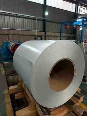 Goede prijs Polyvinylideenfluoride 3004 Kleur Gecoate Aluminium Spoel 10-1275mm Breedte online