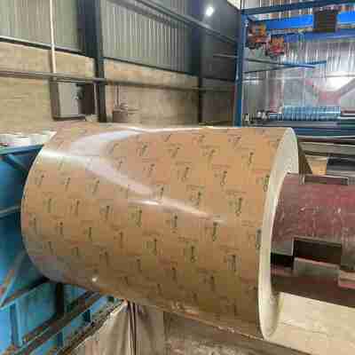 Bon prix Bobine d'aluminium prélaqué en bois de 50-1250 mm pour matériaux de construction en ligne